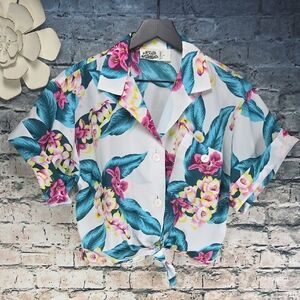 Hilo Hattie's | Tropical Floral Print Retro Style Cropped Blouse Top